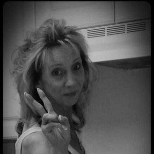 Meet your Posher, Valorie